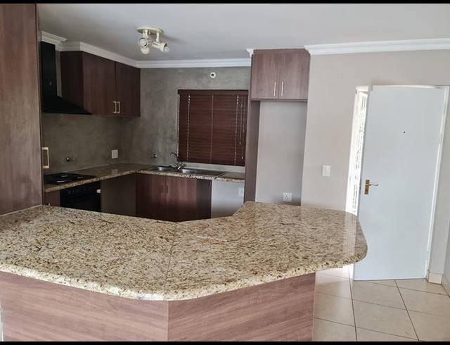4 BEDROOM APARTMENT FOR SALE IN RIVONIA